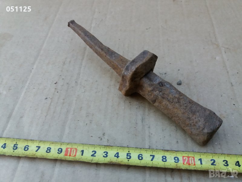 възрожденска подвижна наковалня за кепане на коси , снимка 1