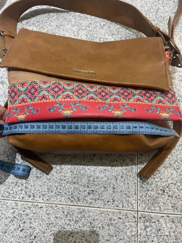 Чанта desigual, снимка 4 - Чанти - 42481312