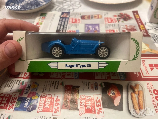 Английско Корги 1:43 Bugatti Type 35