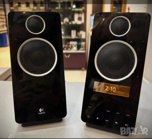 Logitech Z-10 Interactive 2.0  мултимедийна аудио система, вграден LCD дисплей и сензорни бутони , снимка 3 - Слушалки и портативни колонки - 53488875