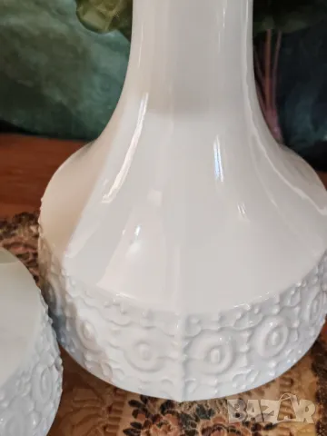 Порцелнови вази с красив и дълбок релеф KPM-Bavaria, снимка 4 - Вази - 48827942