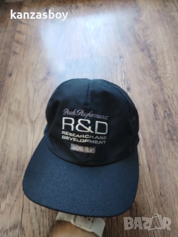 peak performance GORE TEX - РЕТРО зимна шапка MADE IN KOREA, снимка 2 - Шапки - 52239160