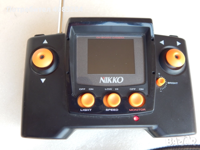 Дистанциоона управление NIKKO С Камера и дисплей 27Mhz, снимка 2 - Други игри - 52835443