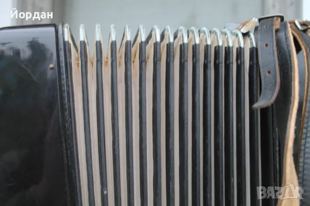 Немски акордеон ''Hohner Arietta IM'' , снимка 15 - Акордеони - 49895220