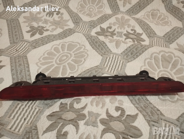 Трети стоп  от заден капак на ситроен берлинго 