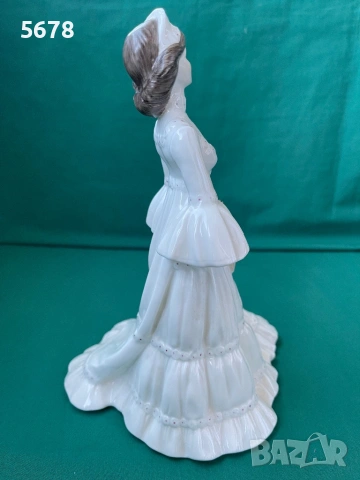 Порцеланова статуетка ,,Coalport”, снимка 4 - Статуетки - 53814851