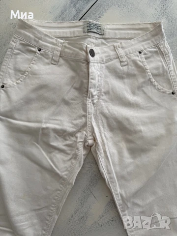 Бял дамски панталон, слим The Water Jeans, снимка 3 - Панталони - 50848592