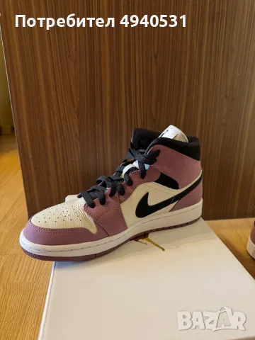 Nike Air Jordan 1 Mid “Mulberry” , снимка 5 - Кецове - 55961748