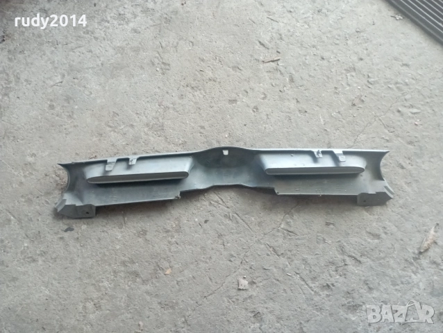 Маска от Форд Мондео, снимка 2 - Части - 51883348