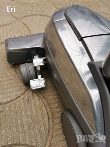 Професионална Прахосмукачка , снимка 8 - Прахосмукачки - 52379830