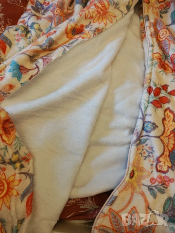 Лот плюшен халат и чехли , снимка 4 - Комплекти - 51998236