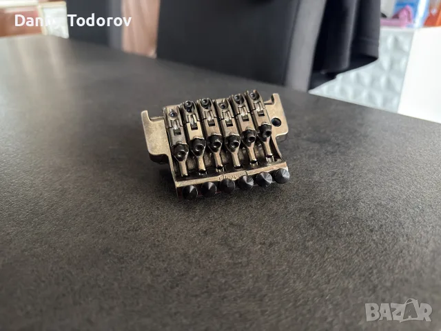 Ibanez Original Edge Tremolo Bridge (Made in Japan / Gotoh) – Cosmo Black + Ръчка, снимка 3 - Китари - 55874291