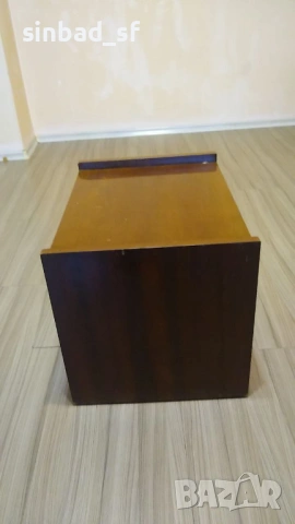 Малка помощна масичка, снимка 2 - Маси - 53117807