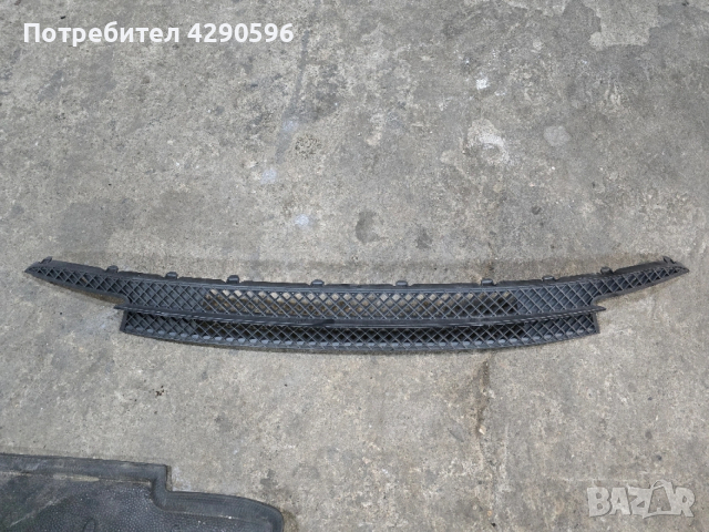 Решетка в предна броня за BMW 1 - E81/E87 / 51117182367 / 7182367 / БМВ 1