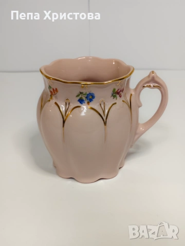 Порцеланова чаша тип мъг от розов порцелан