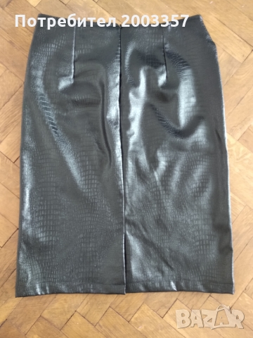 Кожена пола , снимка 2 - Поли - 36088216