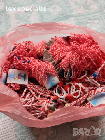 Мартеници на едро, снимка 10 - Български сувенири - 53465329