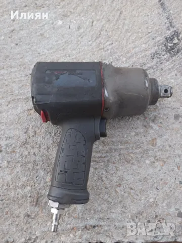 Пневматичен ударен гайковерт 