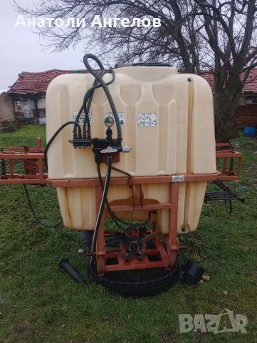 Навесна пръскачка 1000литра, снимка 3 - Градинска техника - 53608519