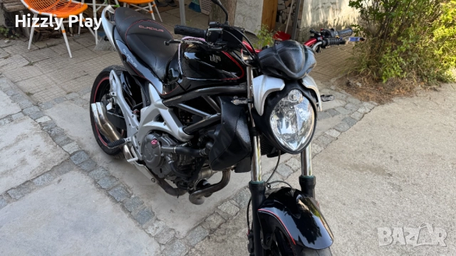 SUZUKI GLADIUS (650cc) - 2010, снимка 2 - Мотоциклети и мототехника - 51541883