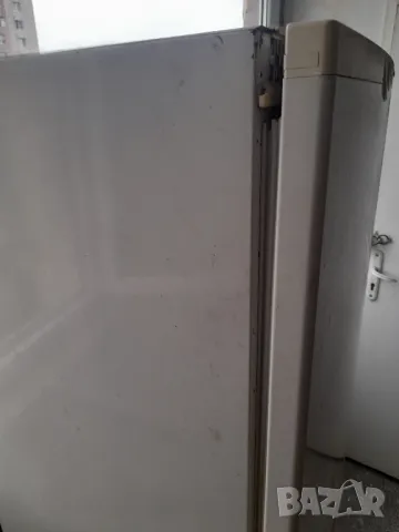 Комб.хладилник с фризер, снимка 4 - Хладилници - 47425185