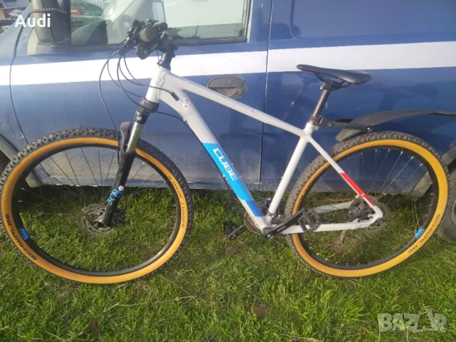 Планински алуминиев велосипед  CUBE ARG  29 цолови гуми   / рамка 47см Има забележки по рамката