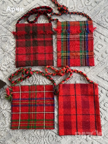 Малки коледни торбички от ръчно тъкан вълнен и памучен плат, снимка 3 - Други - 52708352