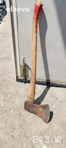 Стара брадва с дълга дръжка Iltis