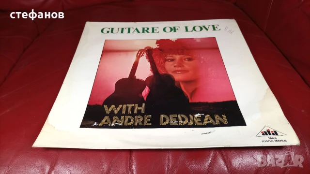 Дългосвиреща грамофонна плоча на ANDRE DEDJEAN „guitare of love”, Франция