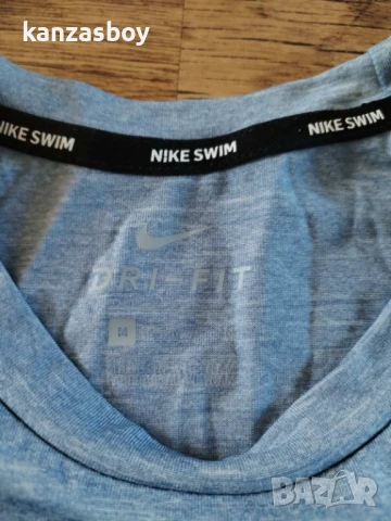 Nike swim Men's Heathered Short-Sleeve - страхотна мъжка тениска M, снимка 4 - Тениски - 50591430