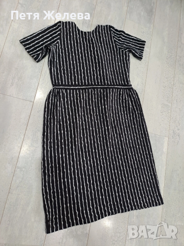 Еластична рокля (XL), снимка 2 - Рокли - 51678886