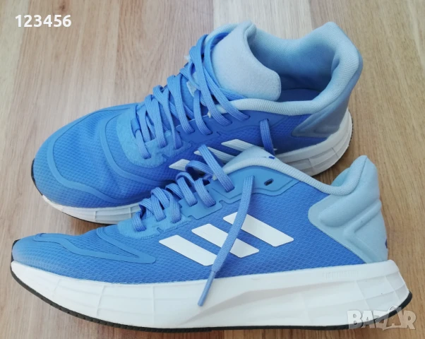 Маратонки на Adidas ном.37