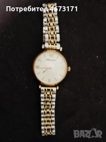 Часовник armani с батерия оригинален 