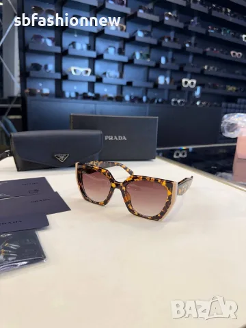 Prada очила с лого
