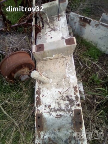 Метални 4ри ъгълни резервоари