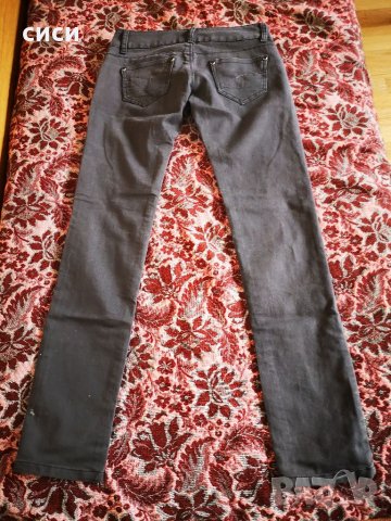 Дамски панталони джинси, снимка 4 - Панталони - 34217317