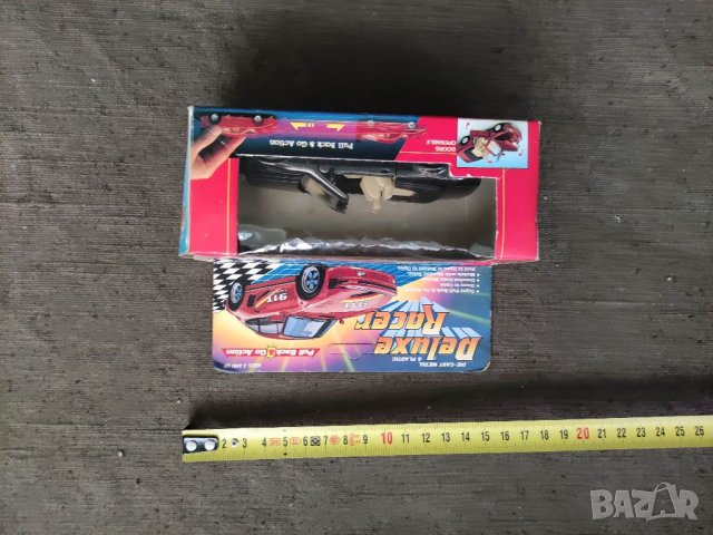 Продавам количка в кутия deluxe racer welly mercedes   