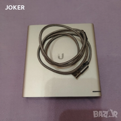 UniFi Cloud Key Gen2 Plus (UCK-G2-PLUS) – UniFi контролер с 1TB HDD, в отлично състояние, снимка 2 - Рутери - 52353432