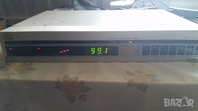Aiwa 9500 AM/FM Retro Radio Tuner