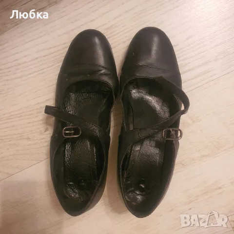 Дамски скарпини