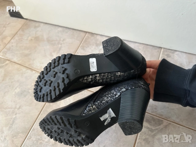 Дамски елегантни боти Caprice, снимка 3 - Маратонки - 49498790