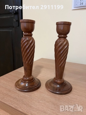 Дървен свещник, комплект от два броя