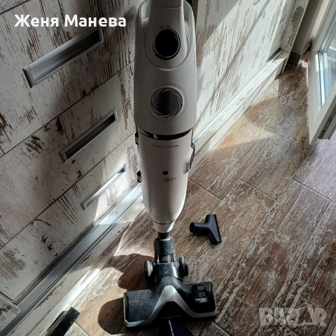 Вертикална прахосмукачка , снимка 5 - Прахосмукачки - 53560020