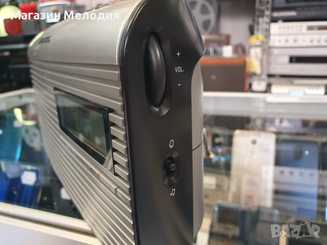 Радио Grundig Music 65 DAB+ В отлично техническо и визуално състояние., снимка 9 - Радиокасетофони, транзистори - 51878988