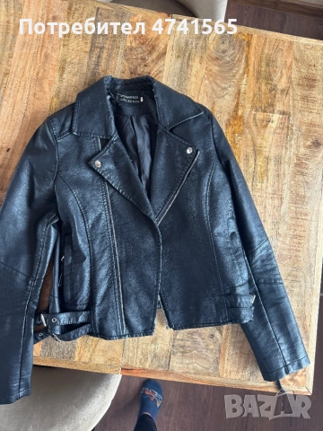 Продавам дрехи и обувки, снимка 5 - Якета - 53521592