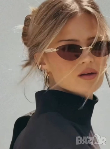 очила с черен обикновен калъф и ув защита prada cartier , снимка 13 - Слънчеви и диоптрични очила - 52023106