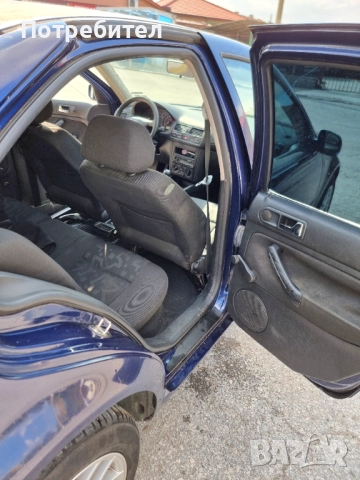 VW Bora 1.9, снимка 12 - Автомобили и джипове - 52692314