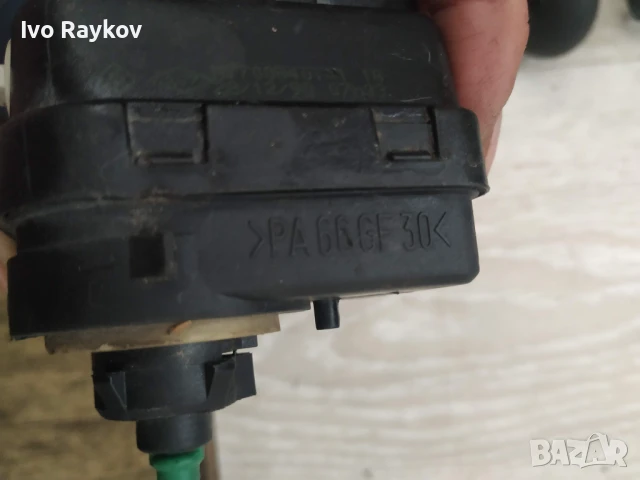 Машинка фар десен 7700840141 за RENAULT MEGANE I, снимка 4 - Части - 51056191