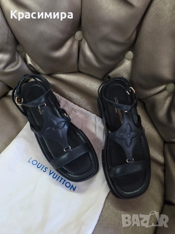 сандали Louis Vuitton налични