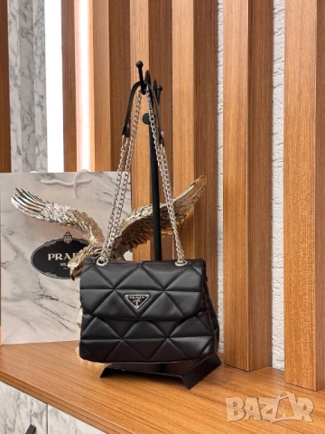 чанти prada , снимка 3 - Чанти - 51436369